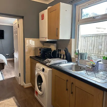 Amazing Ground Floor One Bedroom Apartment Forest Road London Exterior photo